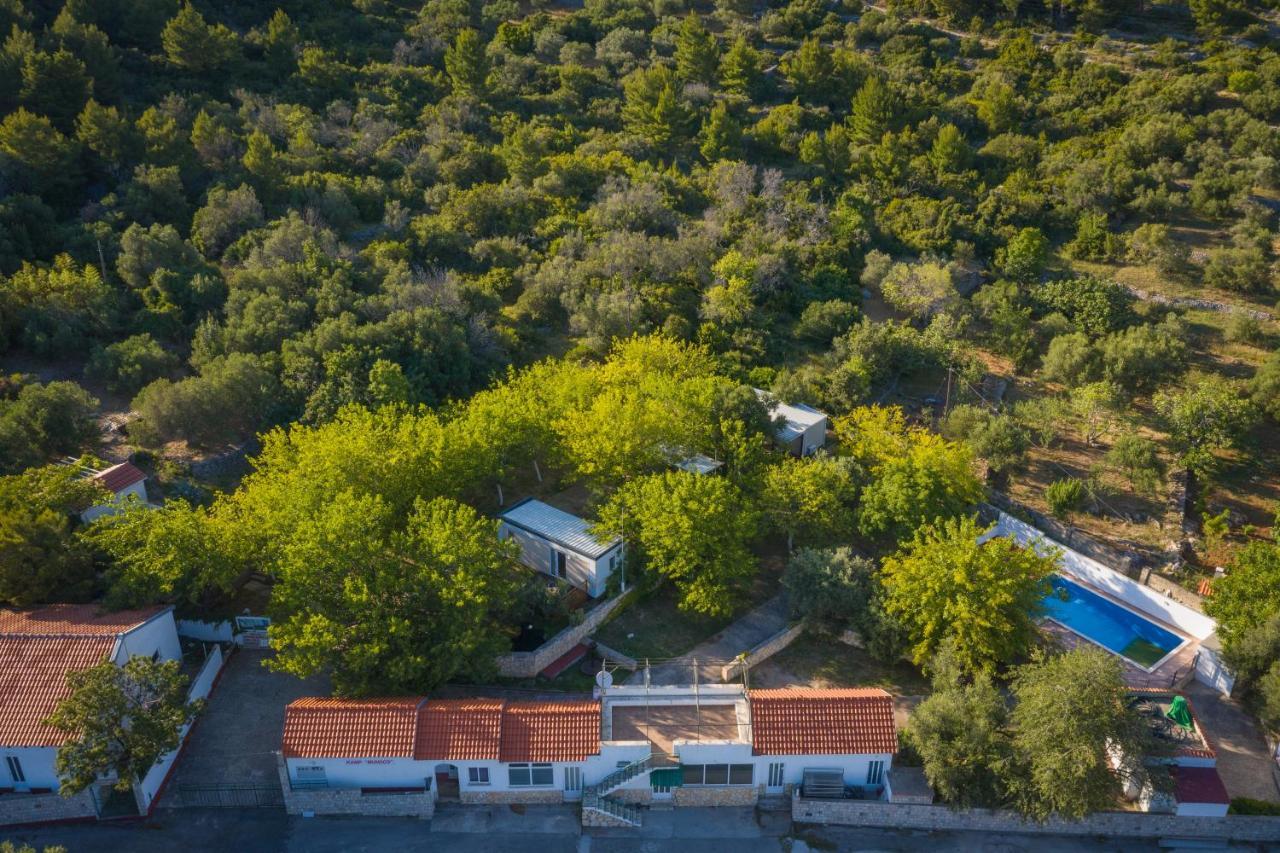 Mobile Homes Village "Mungos" Mljet Babino Polje Dış mekan fotoğraf